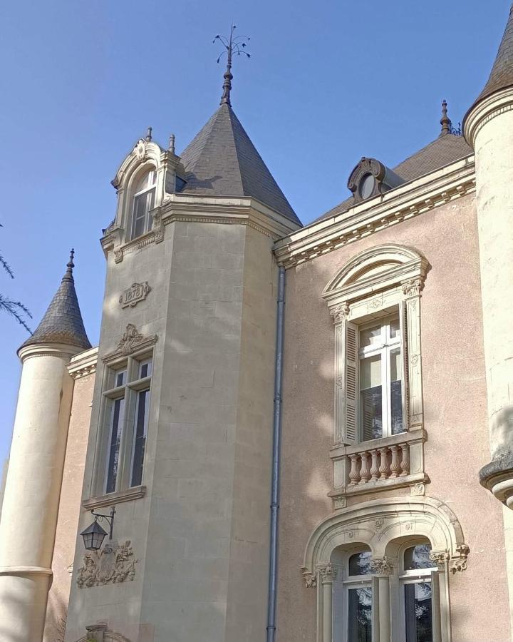 Le Chateau De Leugny Oiron Exterior photo